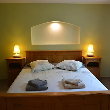 Holiday home Bienvenue Dans Le Henson Chez Pommes & Chevaux *