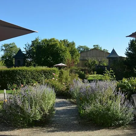 Bienvenue Dans Le Henson Chez Pommes & Chevaux Favieres (Somme)